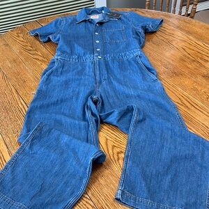 Levi’s denim coveralls. Short sleeve, snap front. New with tag. Size Small.